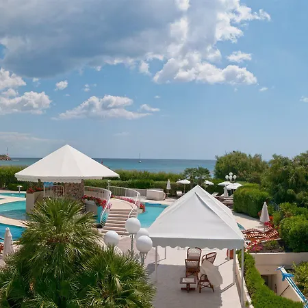 Baia Di Nora 호텔 4*