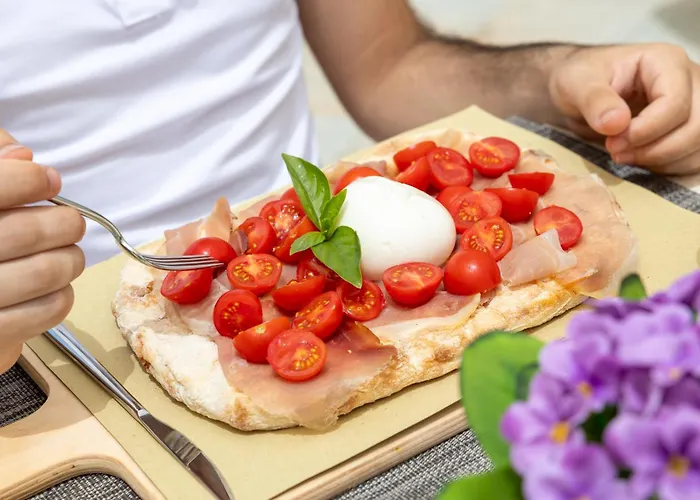 Szálloda Baia Di Nora