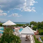 Baia Di Nora ホテル 4*