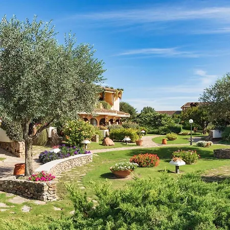 Baia Di Nora Hotel 4*