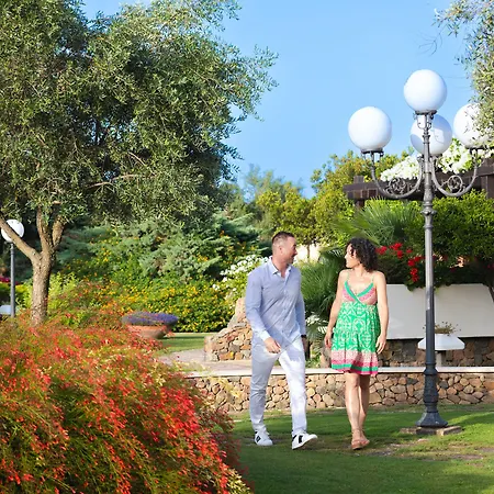 Отель Baia Di Nora 4*