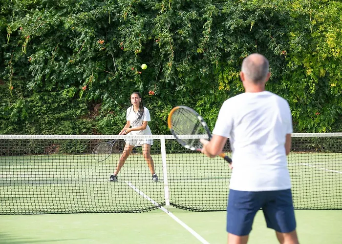 Hotel Baia Di Nora 4*